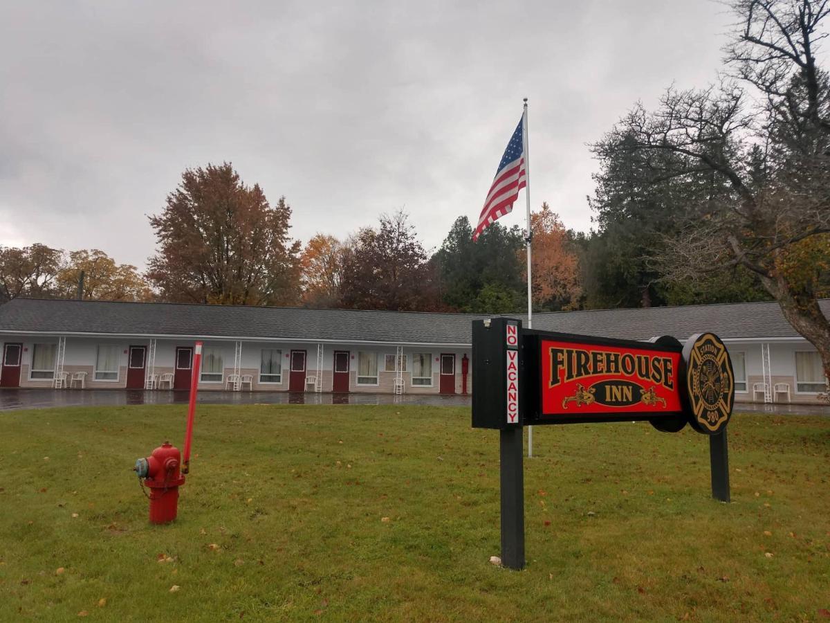 Firehouse Motel Saint Ignace